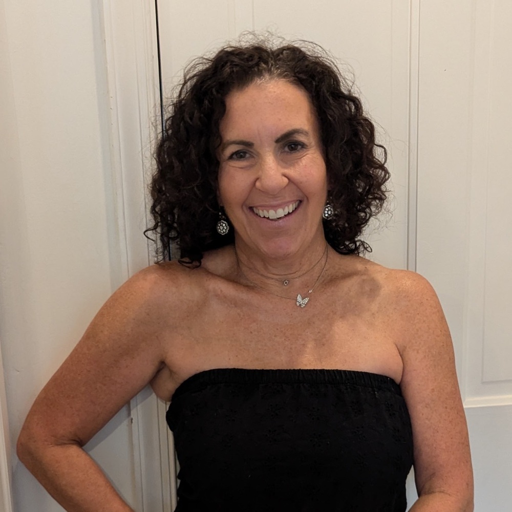 Meet your Posher, Julia